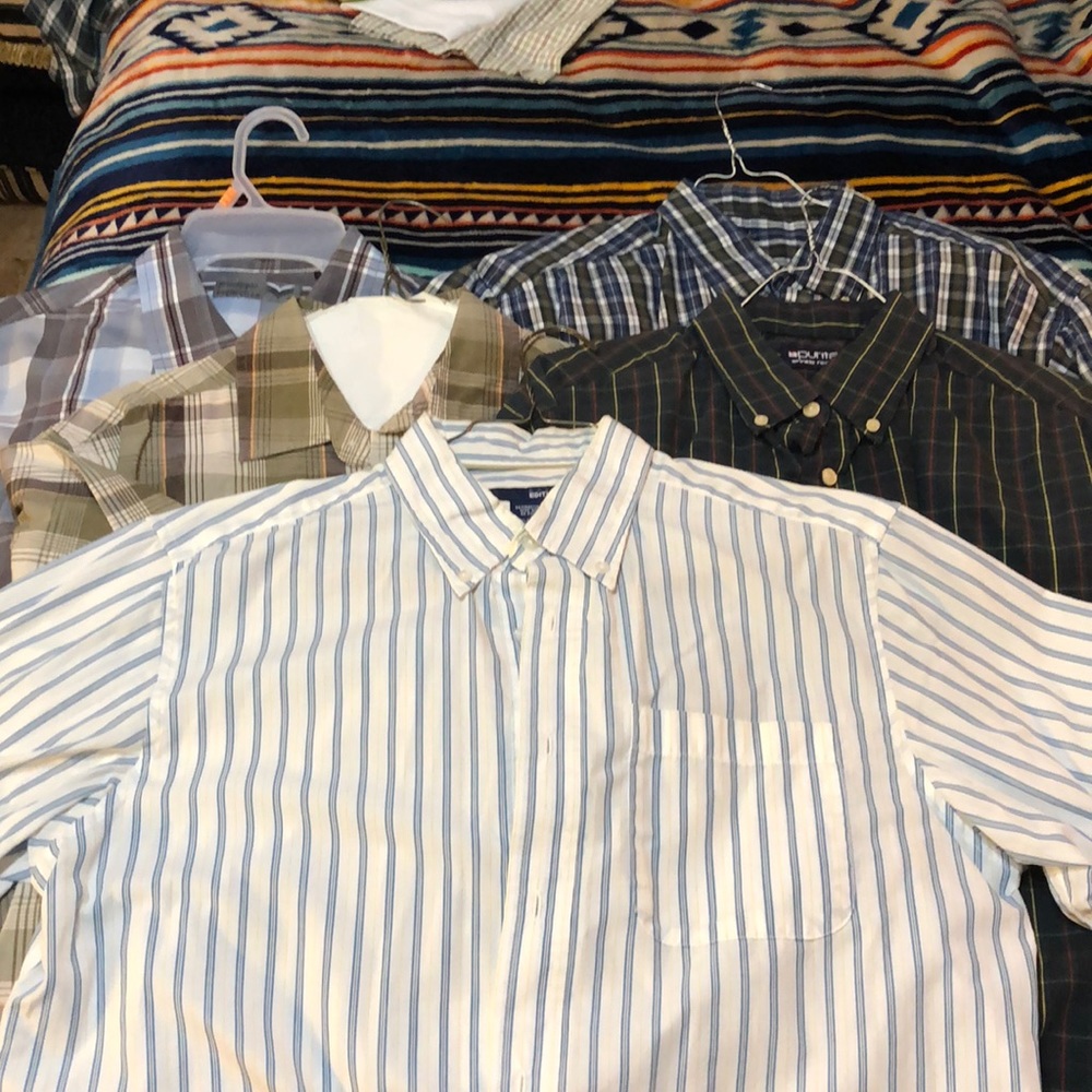 Short sleeve men’s button up (five)